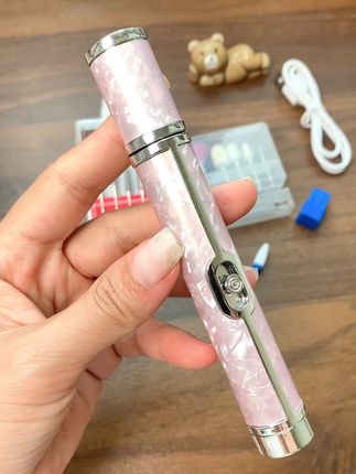 轻巧方便的打磨机,特别适合美甲师和个人玩家#美甲师 #美甲打磨机 #便携打磨机 #美甲打磨机推荐