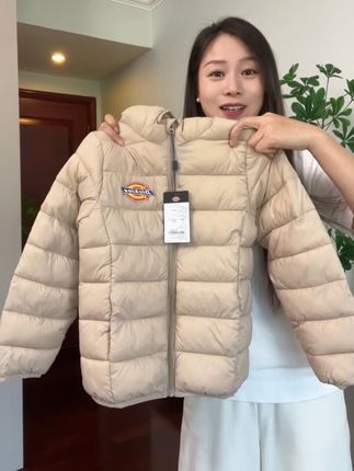 一百出头到手#dickies 儿童棉服!谁给孩子穿杂牌呀!又轻又软不压身一点不输轻羽!0度以上这个厚要可以把棉服焊在身上穿#儿童棉服 #性价比超高 #秋冬必备