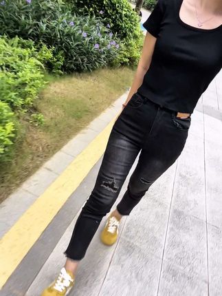 #铅笔裤小脚裤 #早秋穿搭 #日常休闲穿搭 #百搭裤子 #显高显瘦显腿长