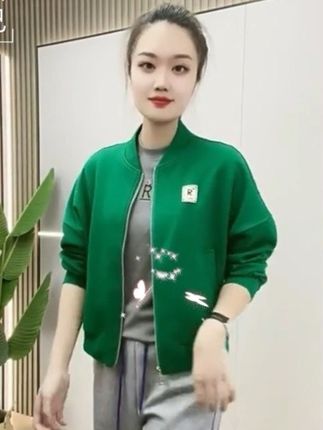 #韩版穿搭 #潮流运动笔记 #棒球服 #夹克衫#运动女孩
