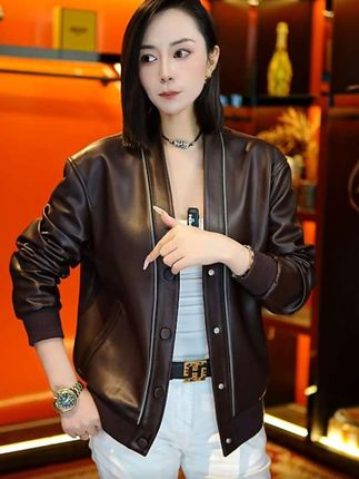 高端男士无领缠绕式拉链设计夹克#男装 #皮衣外套 #时尚穿搭 #帅就完事了 #皮衣夹克 @抖音创作小助手