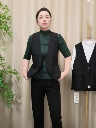 春秋V领短款修身女士马甲#谁穿谁好看 #面料柔软舒适 #胖瘦都可以穿 #穿出高级感 #春秋穿搭