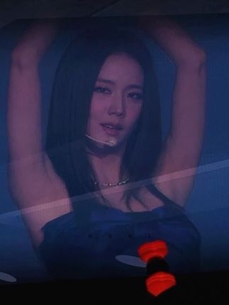 蓝色这套 很权威 #金智秀jisoo #jisoo