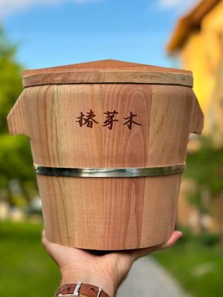 香椿木桶蒸饭桶,家用厨房蒸饭蒸笼,还原儿时味道! 想尝鲜米香?选椿芽木蒸饭桶就对了,儿时味道就在椿芽木蒸桶里 #家用好物 #厨房好物 #蒸饭木桶 #木桶饭