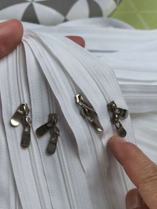 #优质款被罩拉链 双支斜纹加厚的布料 加厚不锈钢的双拉链头 拉起来非常的丝滑顺畅 做被罩,做枕套,做包包都可以 #缝纫日常