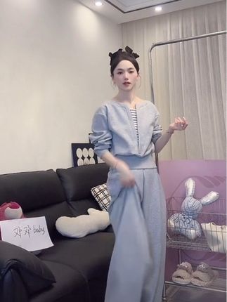 #休闲套装 #卫衣套装 #秋季穿搭 #休闲百搭 #套装显瘦穿搭
