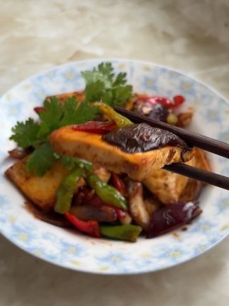 想吃干锅菜自己在家做,味道不比外面买的差#干锅酱 #干锅豆腐 #干锅菜