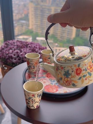 生活就像一幅画.希望我的姐妹们都能把自己活成一束光.阳光明媚 #家居好物 #好物推荐🔥 #原创视频 #茶生活 #茶室