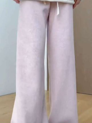 #ootd穿搭 #今年的氛围感秋冬穿搭 #梨形身材穿搭  #慵懒风穿搭 #谁穿谁好看