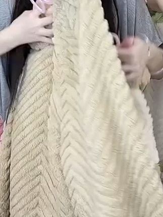 入秋啦,天气说冷就冷的 保暖睡衣肯定要提前备起来的 #家居服睡衣 #保暖睡衣 #冬天要穿毛绒绒的睡衣