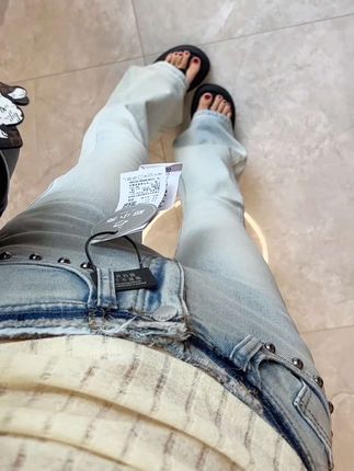 这条夏季新款的#喇叭裤  真的太好穿了!版型巨好,巨显瘦!对梨型身材特别友好!再也不怕显胖了!#牛仔裤 #夏季新款 #显瘦显高显腿长 #一眼就爱上的神裤 @DOU+小助手 @DOU+上热门