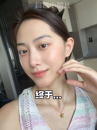 终于…!每桃燕窝粥喝起来!姐妹们!#女生必备 #每桃 #燕窝粥 #燕窝 #早餐