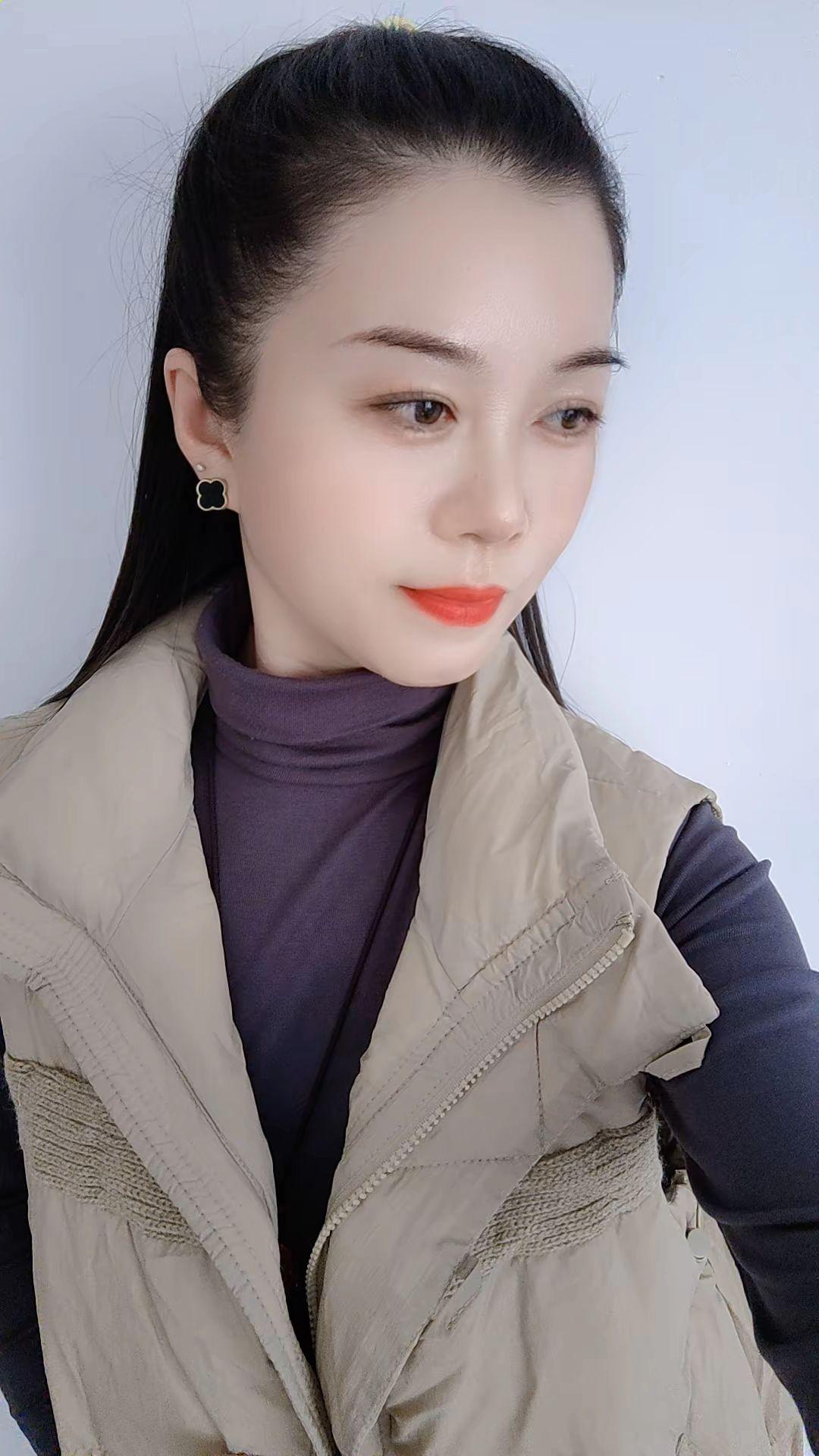 滚滚长江东逝水,浪花淘尽英雄。是非成败转头空,青山依旧在,几度夕阳红。#人生就是一场修行 🙏#没时间拍作品 #发个库存吧