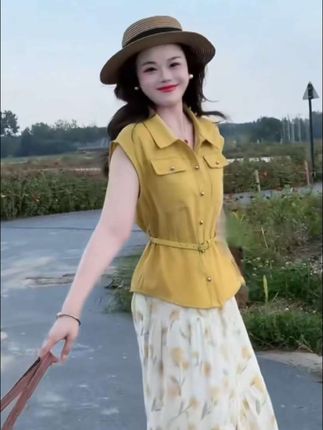 2025夏季新款时尚显瘦气质女士网红洋气两件套百搭款#优雅气质#时尚减龄#洋气上档次#舒适百搭#谁穿谁好看@DOU+小助手 @DOU+上热门