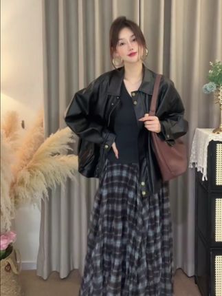 秋天🍂氛围感格子纱裙~#秋冬氛围感 #半身裙 #秋冬穿搭 #显瘦穿搭 #韩系穿搭