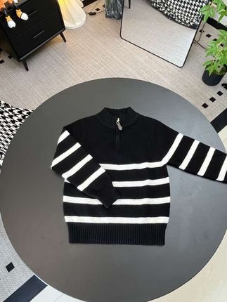 上身超洋气又百搭的针织毛衣小外套,随便搭配都是韩里韩气的真的超帅气#高品质童装#针织毛衣#潮童穿搭#男孩子也要有一品#高品质童装