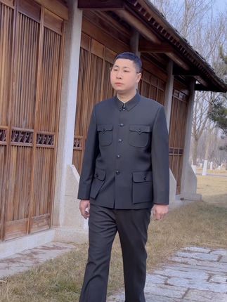 藏着东方风骨,中山装自带气场。#中山装#中老年爸爸装#中山装定制#中山服 #中山装男人