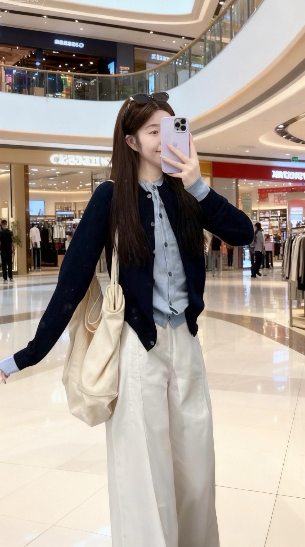 #AI扩图 #今日穿搭 #简约穿搭 #时尚穿搭时尚穿搭时尚 #慵懒风穿搭