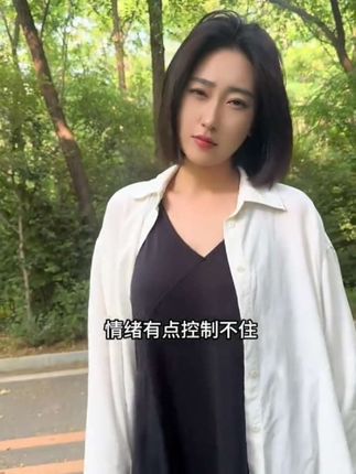 #街拍美女穿搭 #清纯女神 #一定要看到最后 不一样的风格