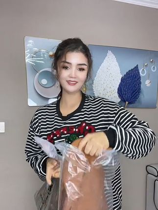 秋季穿搭一整套女2025新款气质复古开衫高腰显瘦格纹休闲裤两 #女士们给你们推荐.