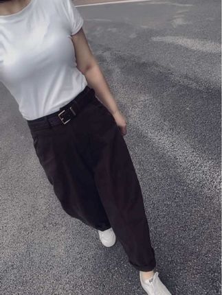 降温了,给不了外套,给不了拥抱,只能给你画个饼,说句多穿点,照顾好自己别感冒了...#穿搭 #休闲裤 #牛仔裤 #春秋穿搭