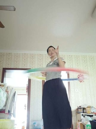 #呼啦圈转起来 #每天坚持锻炼会有不一样的收获