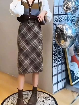 复古格子毛呢半身裙女 #秋冬新款 #毛呢半身裙 #格子半身裙 #显瘦半身裙 #谁穿谁好看 高腰显瘦开叉中长款a字包臀裙