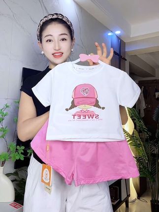 8块8入手了一个两件套.这波大羊毛可得抓住.纯棉质地软糯亲肤.强烈推荐#高品质童装 #女童穿搭 #萌娃穿搭分享 #面料柔软舒适