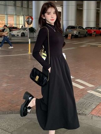 秋冬季#洋气显瘦连衣裙#长款半高领休闲裙#修身打底小黑裙#时尚气质穿搭 #连衣裙