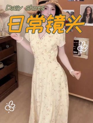 2025纯欲气质V领小岛蔷薇碎花显瘦小众设计感连衣裙#夏季穿搭 #气质仙女裙穿搭 #谁穿谁好看系列 #谁穿谁好看 #夏天连衣裙