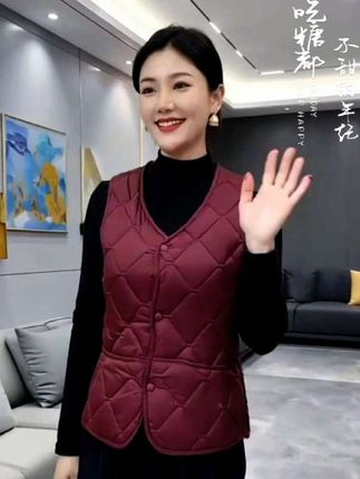 轻薄女士保暖马夹#气质好穿搭 #谁穿谁好看 #每日穿搭 @抖加🔥上热门🔥dou+🔥热点宝