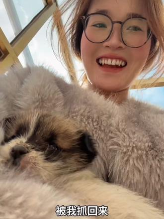 嗨 朋友 大年初一你们都在干嘛呀 我是市井小民 梦想是家人平安 有一个很好的爱人 平平淡淡安安稳稳过这一生