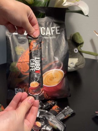 @强多多美味 不用去马来西亚,在家就能畅饮正宗风味!这款马来西亚原装进口猫屎咖啡,历经独特发酵,口感醇厚,香气馥郁,带你一口穿越到南洋,开启舌尖上的奇妙之旅。#强烈推荐 #今天你喝咖啡了吗 #速溶咖啡 #一杯咖啡的快乐 #马来西亚猫屎咖啡
