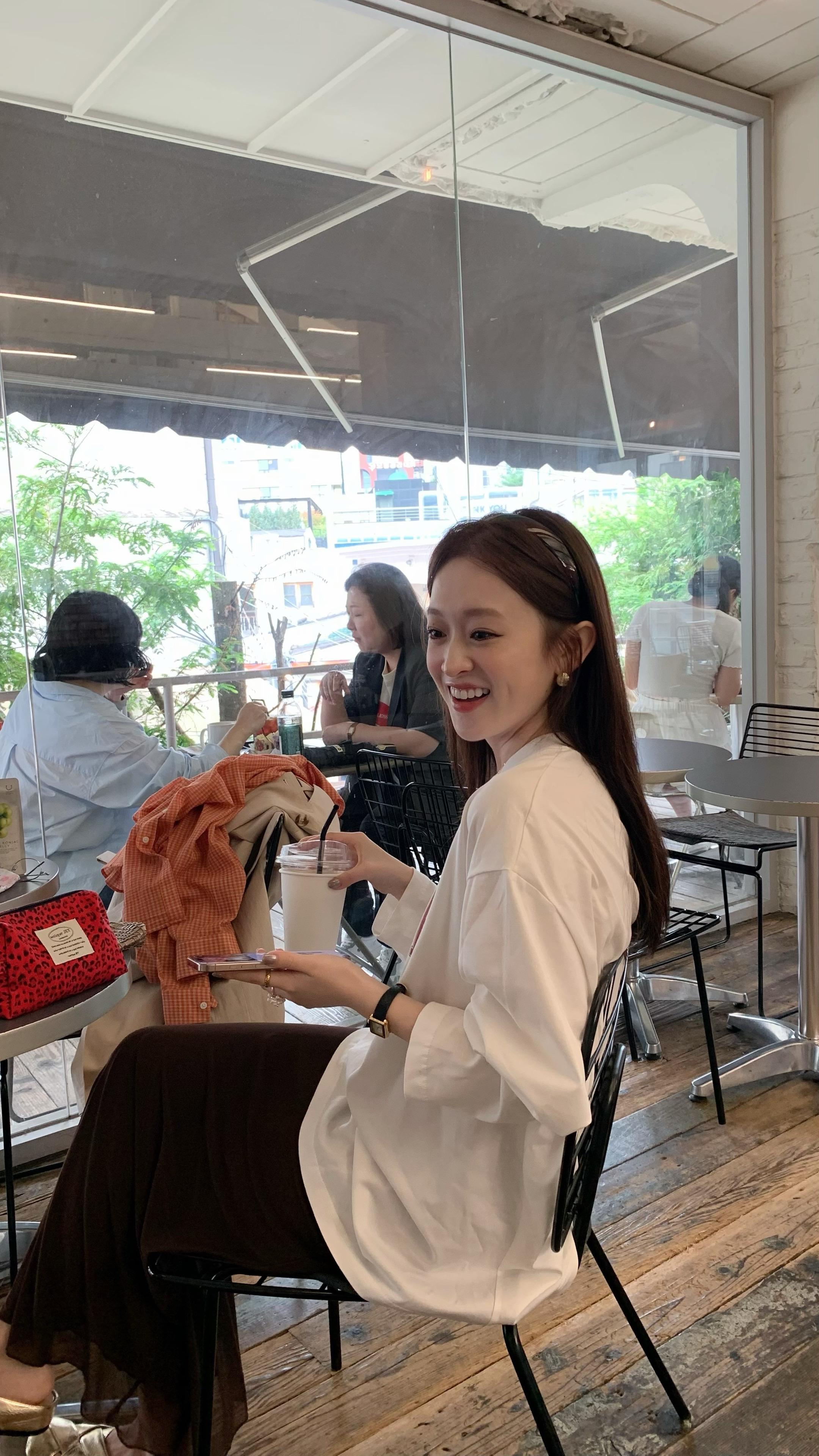 怎么这俩孩子搭一块儿也这么好看呢🤔