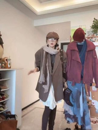 2025秋季新品英伦风棕色复古条纹小西服中长款宽松质感西装外套女#外套 #秋冬穿搭 #新款上新 #外套 #大衣
