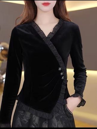 韩系百搭低胸打底衫女内搭性感收腰紧身螺纹交叉深v领上衣针织衫#爆款热卖中 #显瘦穿搭 #好物推荐🔥 #美出高级感 #上衣 @DOU+小助手 @DOU+好生意 @DOU+上热门 🔥 @抖音小助手