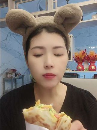 皇家小虎手抓饼家庭装冷冻半成品面饼皮儿童早餐速食自制煎饼卷饼#好物分享