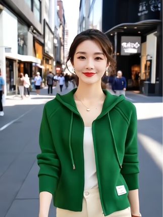 #秋冬穿搭新鲜感在线 #晒晒我的秋日穿搭 #秋冬都市硬核穿搭 #外套穿搭 #洋气小衫