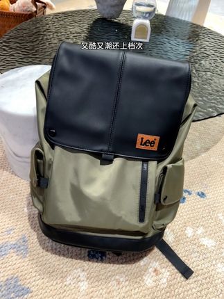 我的妈耶!我居然才这个价到手一个Lee家的包包,好看又实用,容量超大!无论出差、旅游都可以用它,质量也特别好!真的是实用又百搭#旅行包#双肩包#双肩背包 #Lee#大容量包包