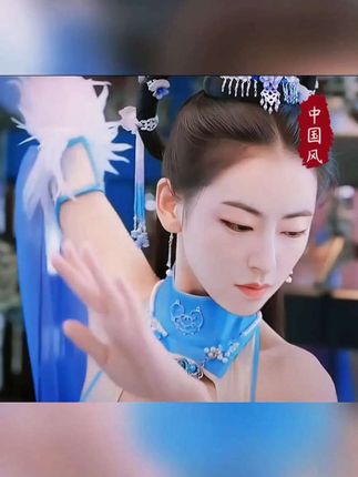 长安的风,吹来了大唐的梦。一舞倾城,仙气飘飘,仿佛穿越千年✨。#长安梦回大唐 #国风古韵