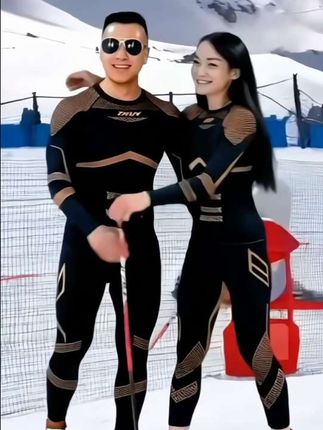 感受滑雪的乐趣, #户外运动爱好者 #运动休闲套装 。秋冬压缩滑雪带腰包,户外跑步无缝保暖套装。
