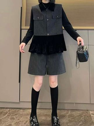 #品质女装 #丝绒拼接马甲套装#面料舒适#洋气时尚#谁穿谁好看