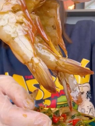 生呛大虾#太鲜了#味道鲜美#生呛大虾