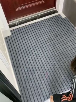 #居家好物 #吸水防滑地垫 防滑耐磨,吸水性好。脏了好打理。美观实用#吸水地垫#防滑地垫