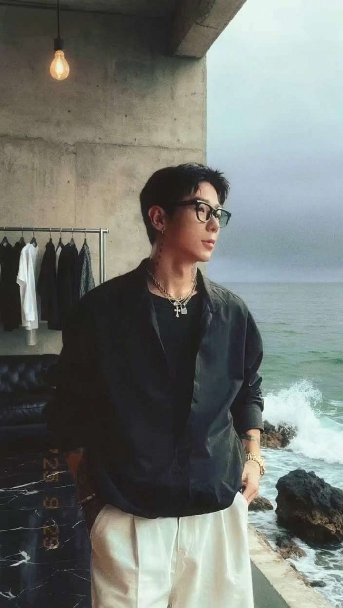 #型男穿搭 #ootd穿搭 #极简穿搭 #假两件衬衫 #衬衫