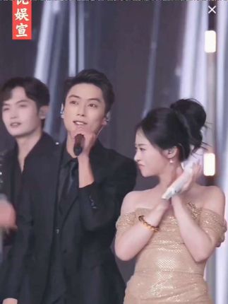 #上热门话题🔥🔥 #开业大吉 #小白牙活动昊瀚团队昊文蜜桃助阵精彩瞬间 @昊文🍊星城 @蜜桃🍑ᵐᵗ(星城)