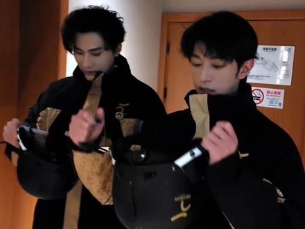 滑雪练习vlog奖励cut
#奖励 #江衡 #李沛恩