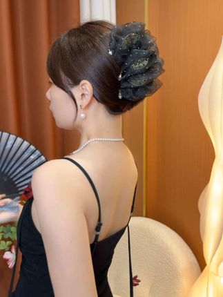 #头饰发饰 #抓夹 #优雅气质 #美出高级感 #这也太好看了