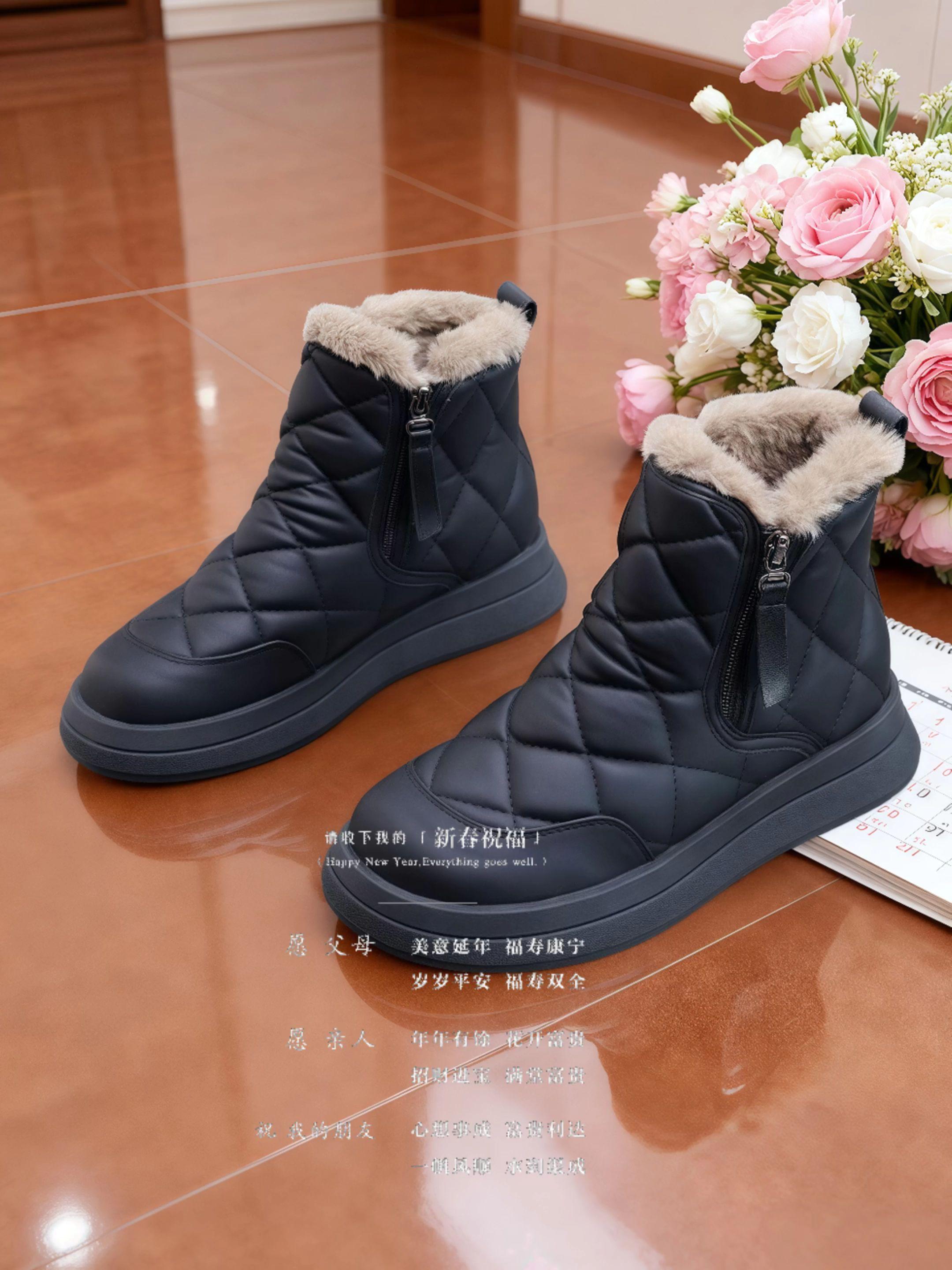 防滑雪地靴,加绒保暖,#脚宽脚胖都可以 #软底软面穿上超舒服 ##雪地靴##加绒保暖 #防水防滑