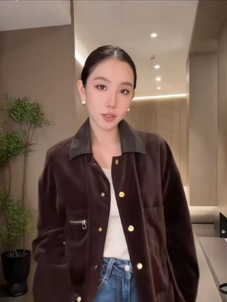 #上热门 #丝绒外套小众上衣。#丝绒外套。@巨量千川